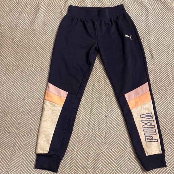 NWT PUMA Girls Joggers Size M (8-10) - Picture 1 of 8